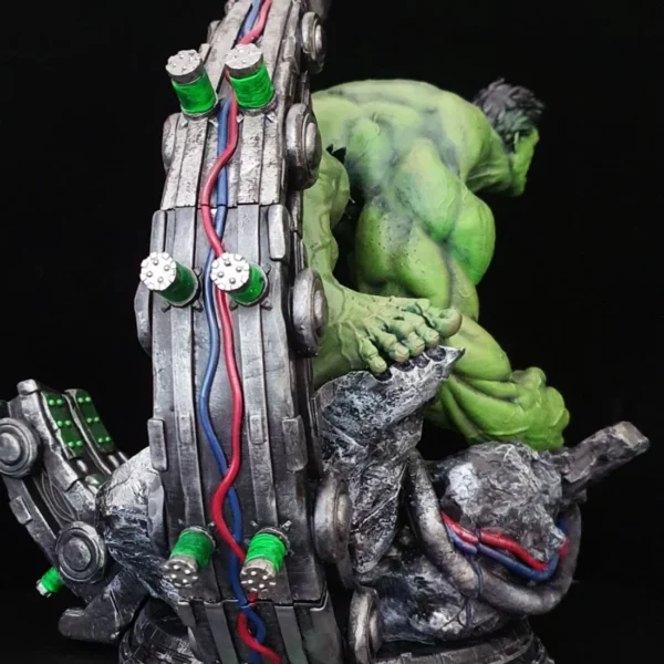 hand painted hulk statue high detail