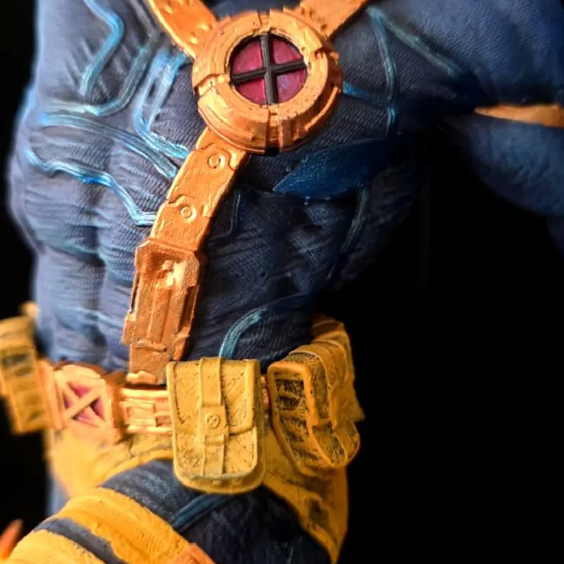 high detail superman statue for fans