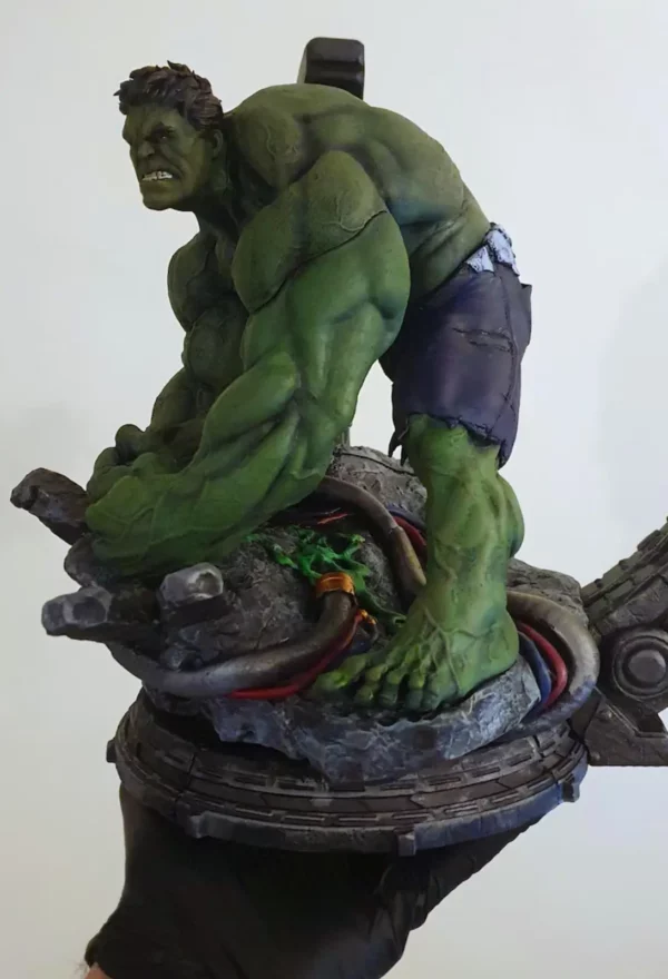 hulk avengers resin statue collector item