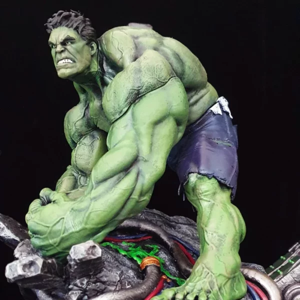 marvel avengers hulk statue dynamic pose