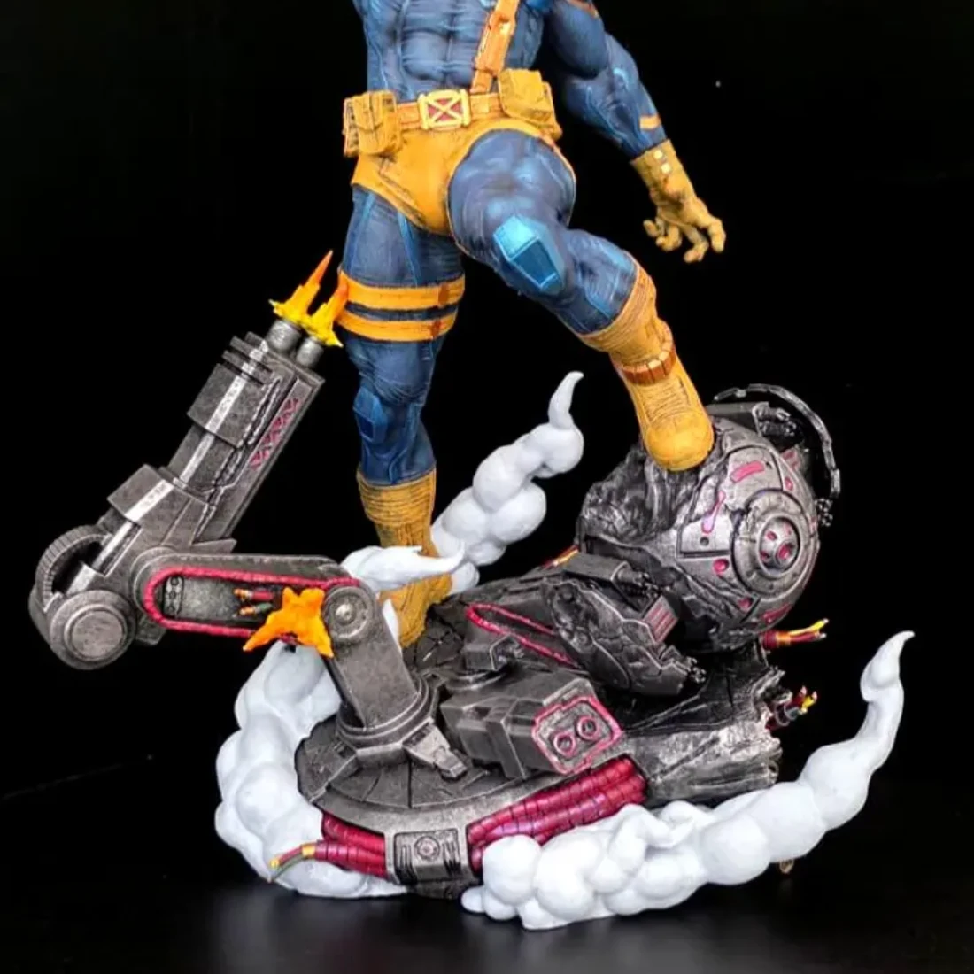 wargamesstudio superman statue limited edition